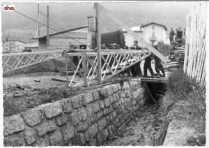 Fedele bottamedi, allora assessore comunale, sovraintende ai lavori - 1961